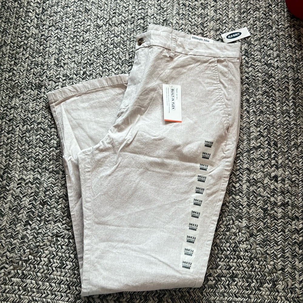 Old Navy ultimate slim chinos NWT